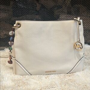 Michael Kors White Shoulder Bag with Gold Details